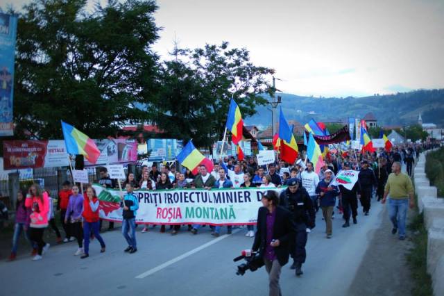 proteste - Rosia Montana - Campeni - 25 septembrie 2013
